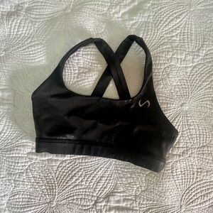 TLF Sleek Black Sports Bra with Cross Straps